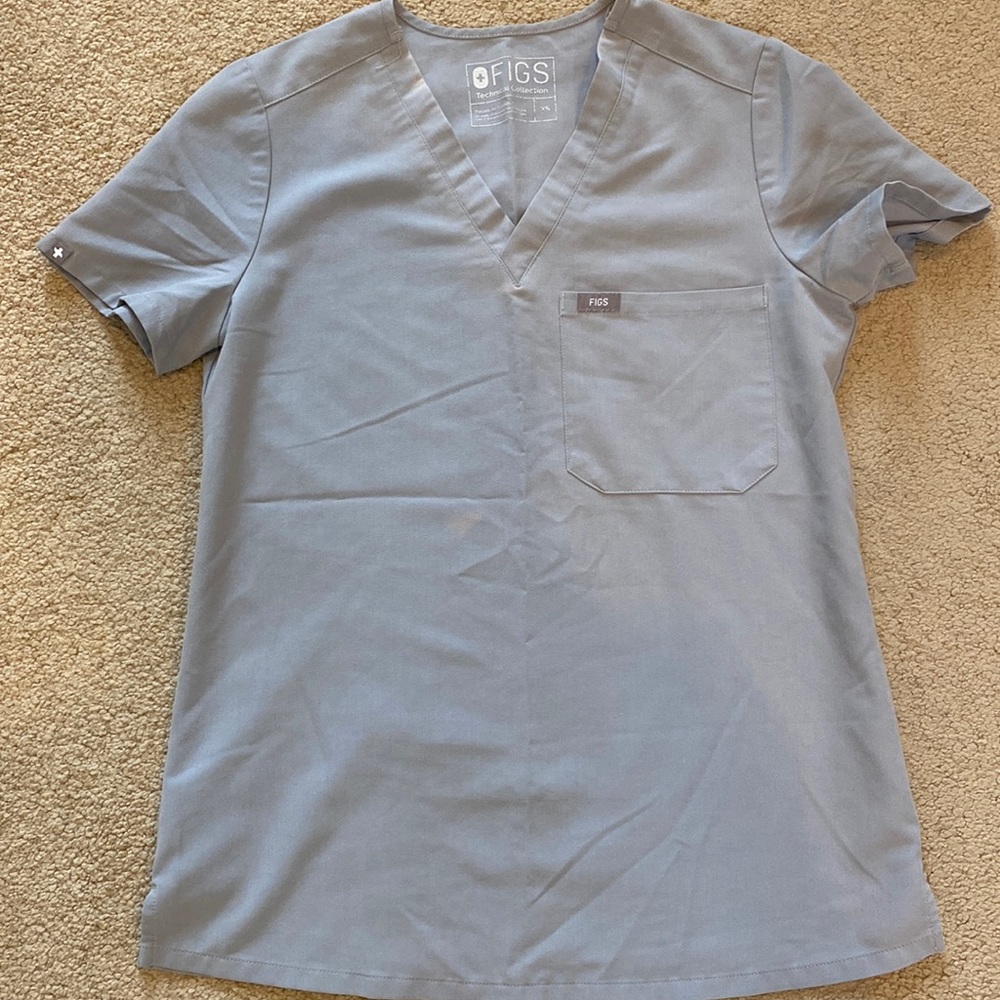 FIGS women’s Cement Catarina - One-pocket Scrub Top XS gray